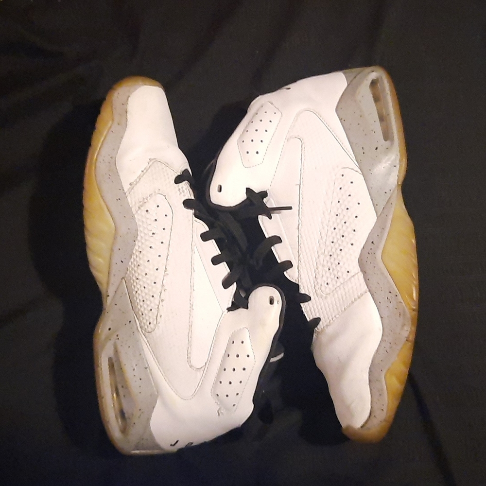 Jordan Lift Off "white grey cement "